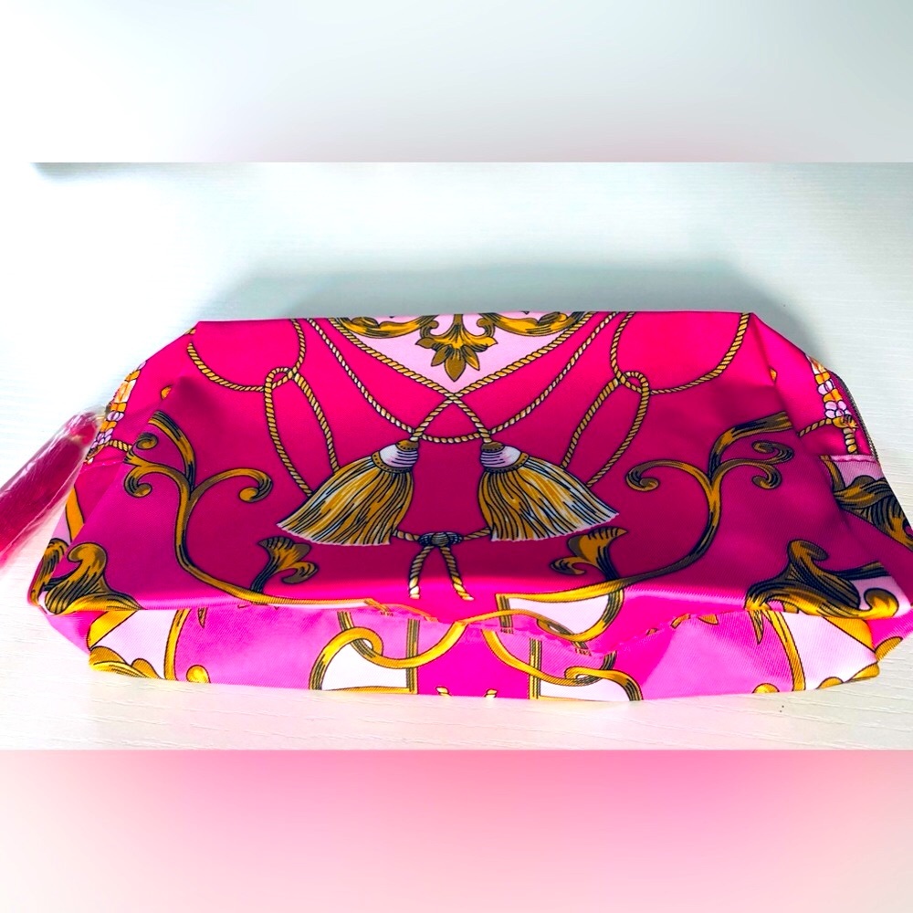 Estee Lauder Pink with rope and tassel design 10 x 2 x 5 zip top cosmetic bag - Picture 11 of 14